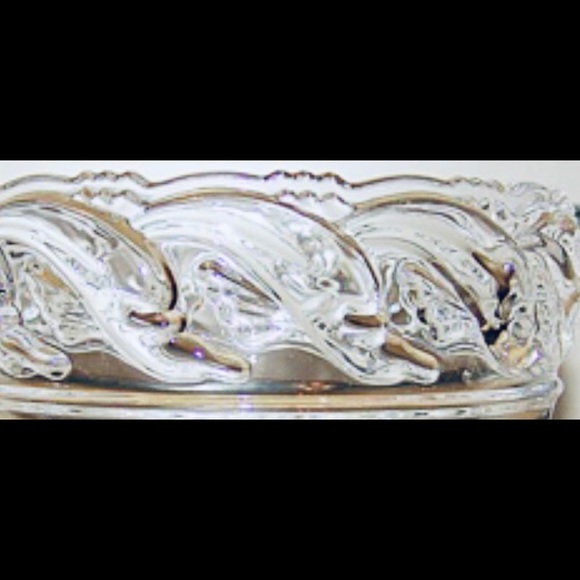 New Tiffany Dolphin Scalloped Rim Art Glass Bowl - Picture 10 of 16